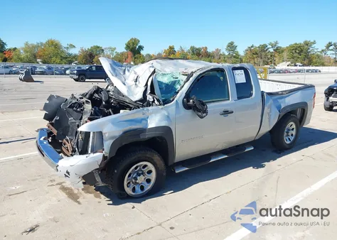 2010 Chevrolet Silverado 1500 Ls из США, поврежденный, VIN 1GCSCREA9AZ145654